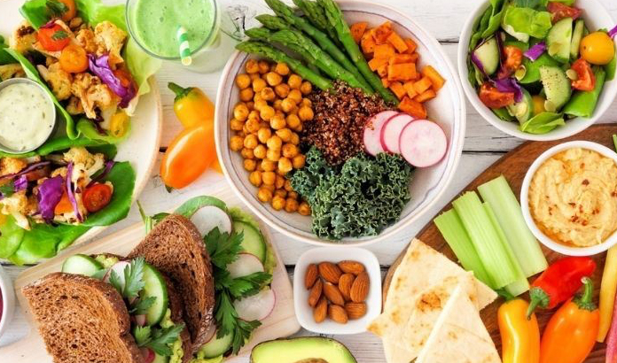 VEGAN/VEJETARYEN BESLENME VE SAĞLIK ÜZERİNE ETKİLER